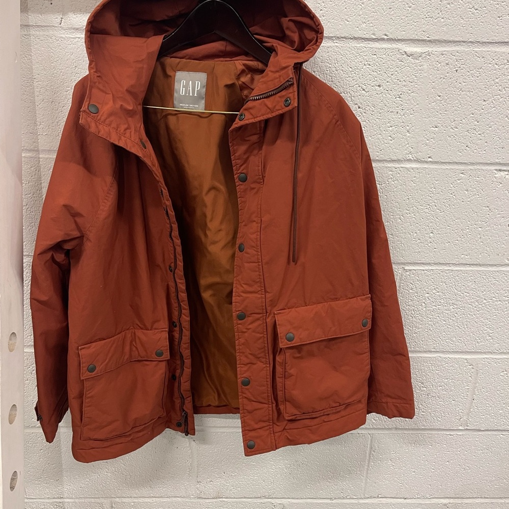 GAP Men's Rust Orange Hooded Raincoat